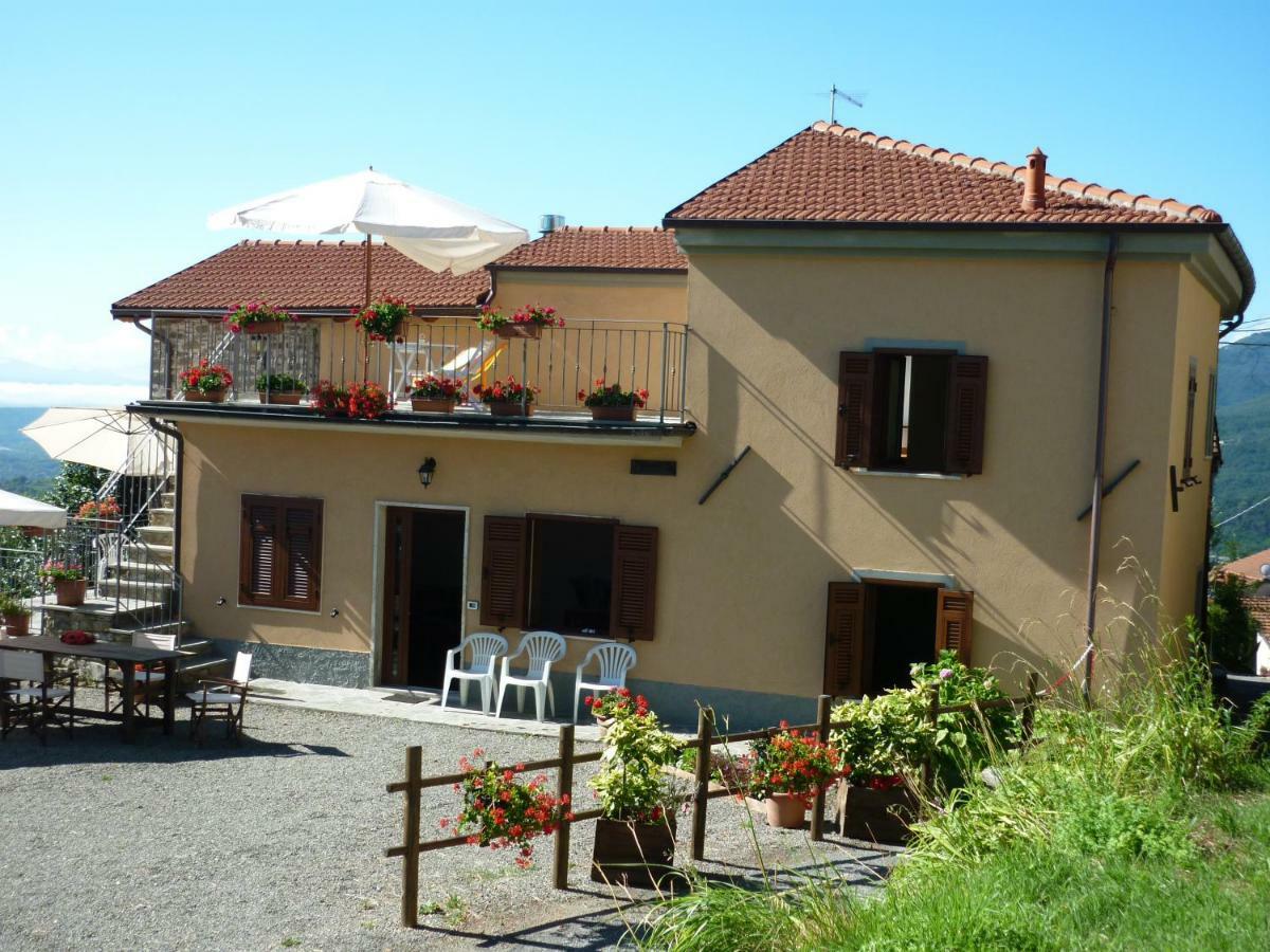 Il Poggio Di Traverde Bed and Breakfast Pontremoli Εξωτερικό φωτογραφία